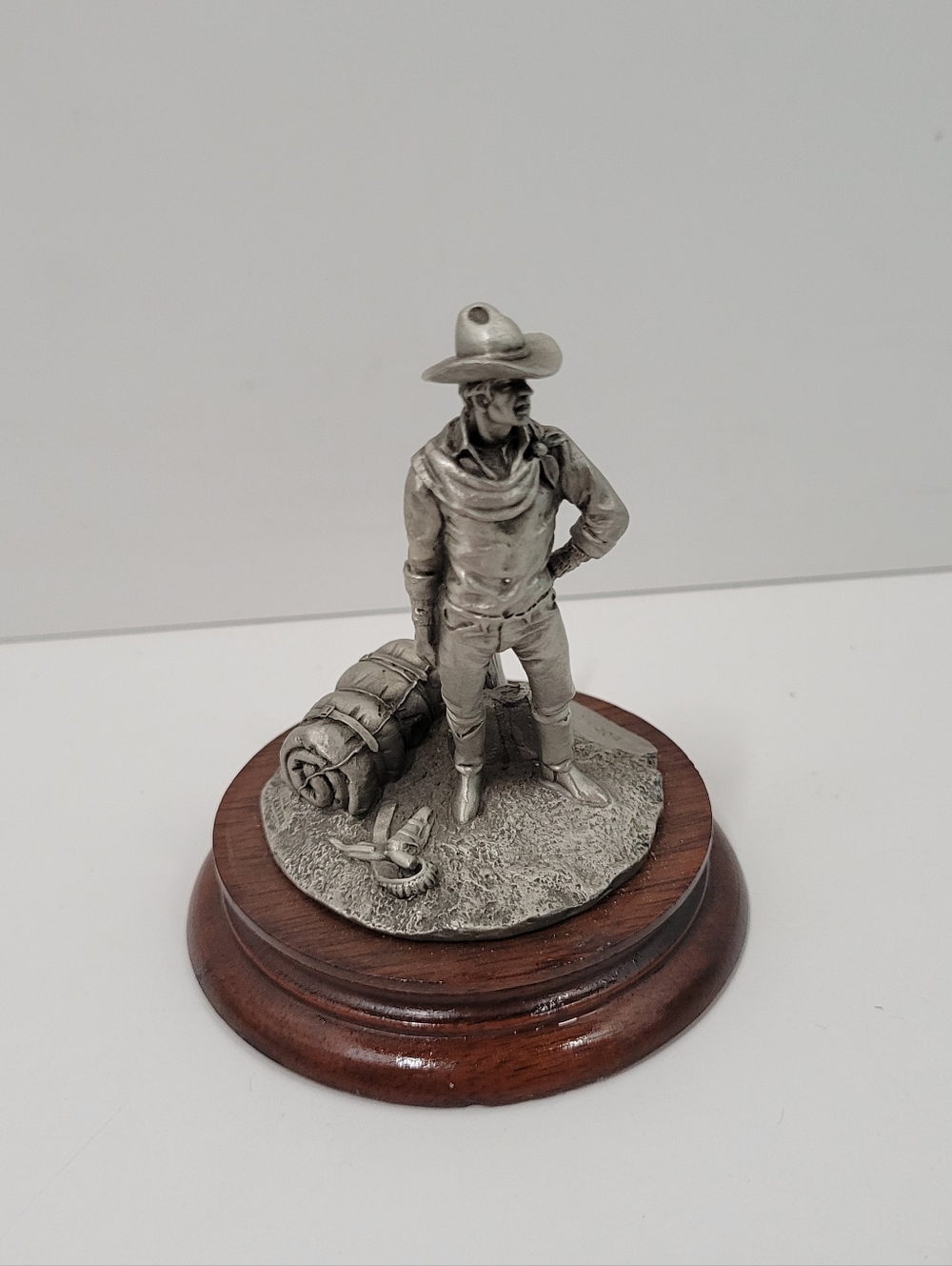 Vtg Chilmark Polland I Don't Do Fences Pewter And Wood Sculpture Figure USA